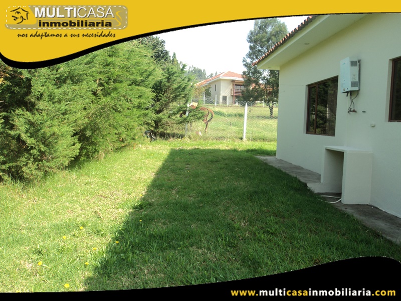 Casa con Terreno en Venta a Crédito Sector Zhullin Azogues-Ecuador