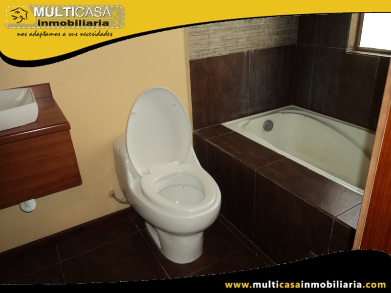 Arriendo Casa con Terreno Sector Zhullin Azogues-Ecuador