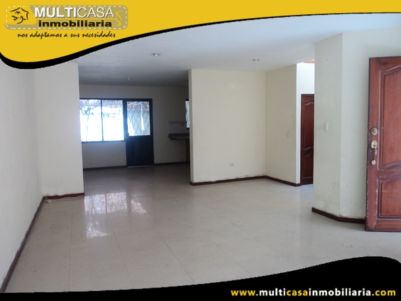Casa en venta a Crédito Sector Las Orquídeas Cuenca-Ecuador
