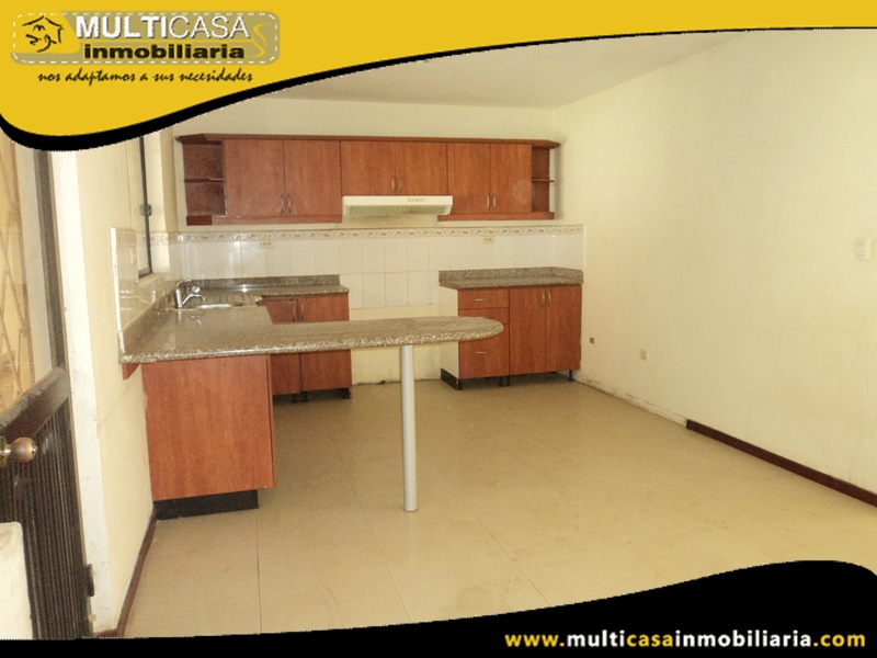Casa en venta a Crédito Sector Las Orquídeas Cuenca-Ecuador
