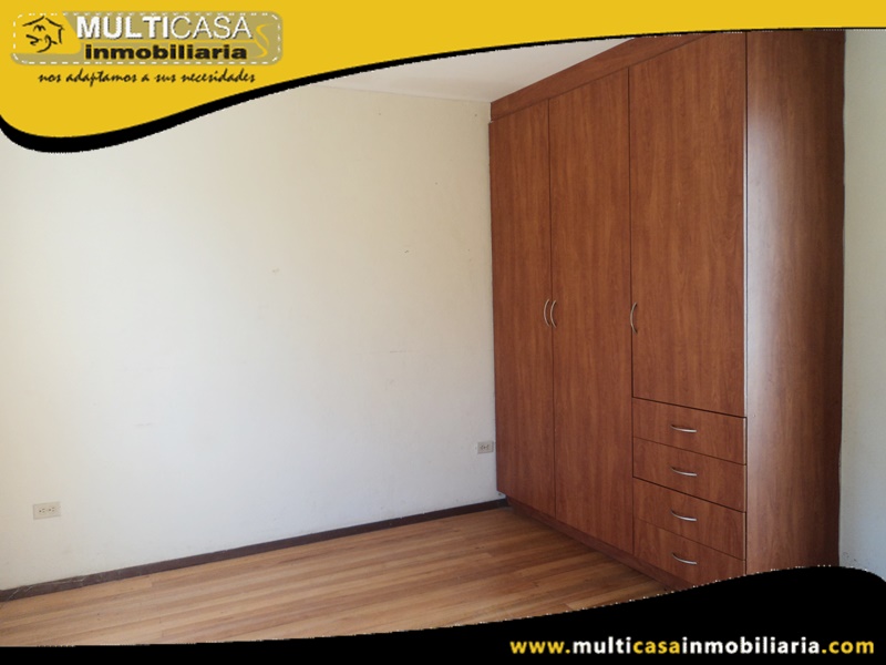 Casa en venta a Crédito Sector Las Orquídeas Cuenca-Ecuador